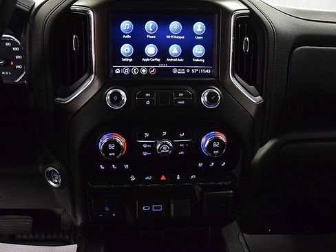 Used 2021 GMC Sierra 2500 AT4 image 27