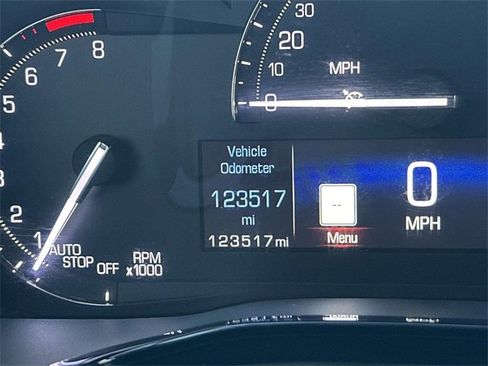 Used 2017 Cadillac XT5 Luxury w/ Driver Awareness Package image 36