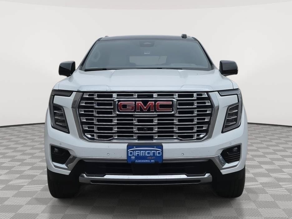 Used 2025 GMC Yukon Denali w/ Denali Reserve Package AWD/4WD image 2