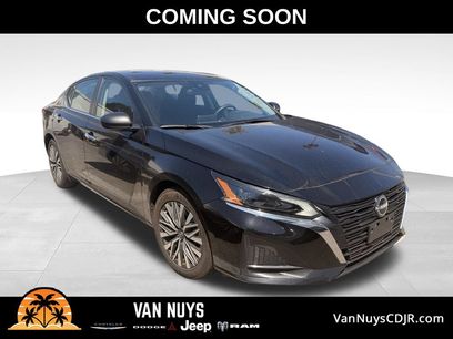 Used 2024 Nissan Altima 2.5 SV
