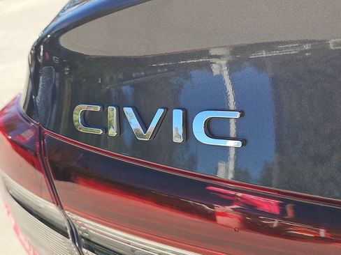 Certified 2025 Honda Civic Sport image 11