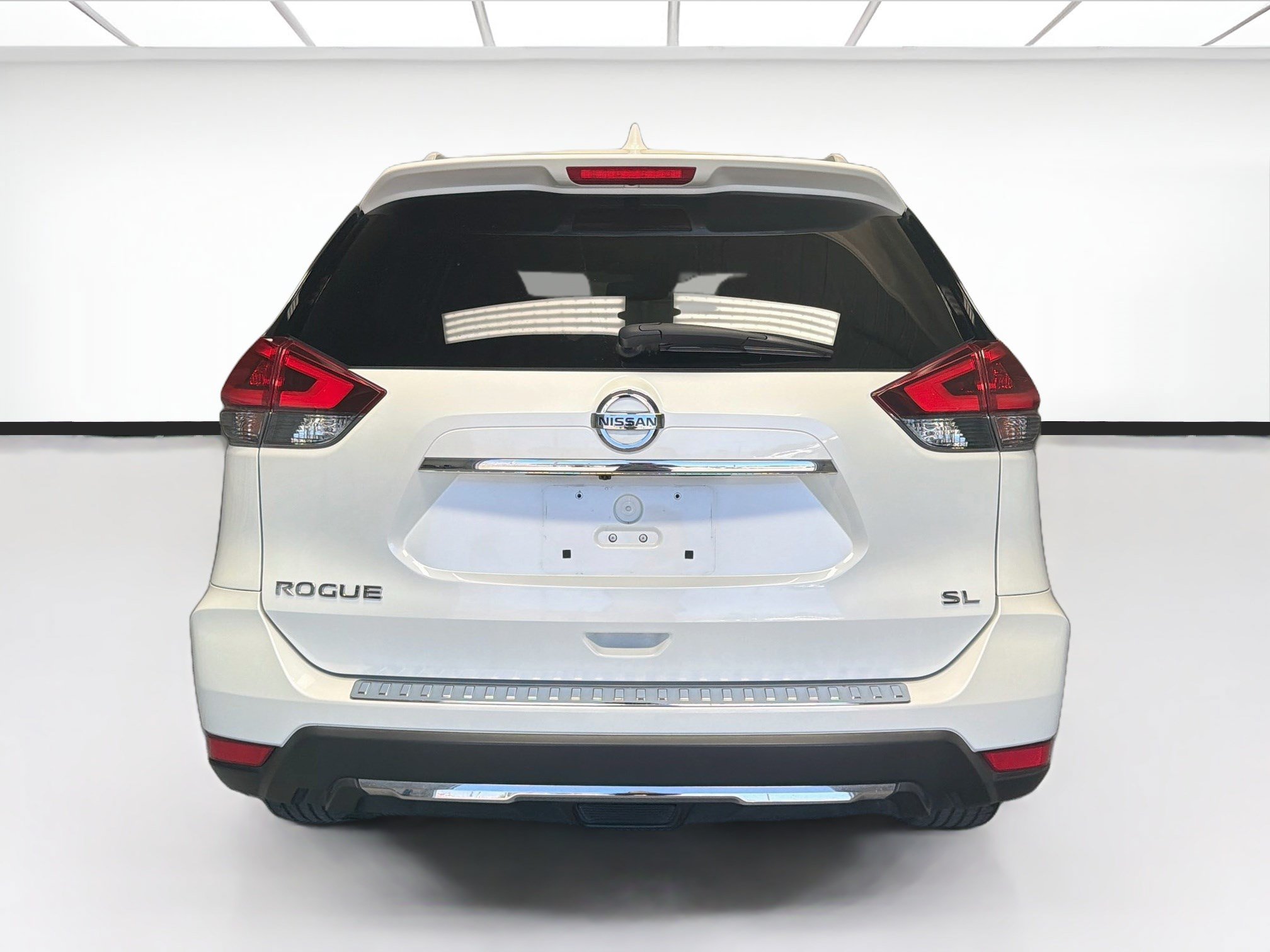 Used 2018 Nissan Rogue SL w/ Premium Package FWD image 5