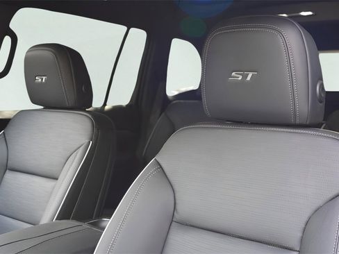 New 2026 Buick Enclave Sport Touring w/ Super Cruise Package image 10