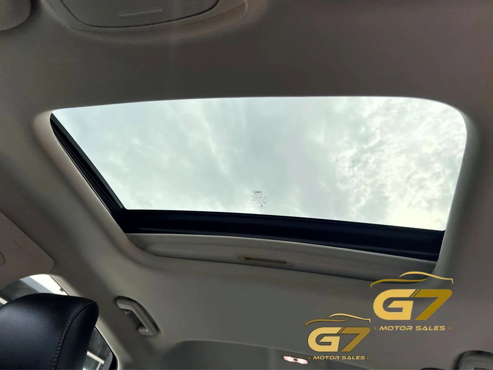 Used 2018 Ford Fusion SE w/ Fusion SE Technology Package FWD image 15