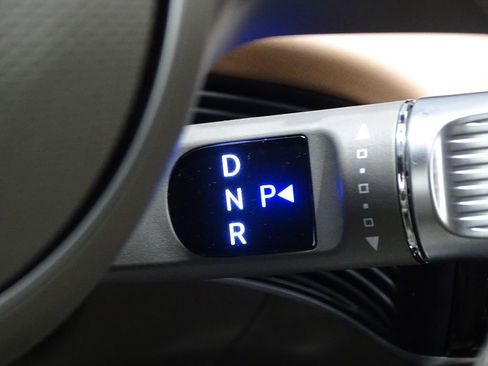 Used 2024 Hyundai Ioniq 5 Limited image 45