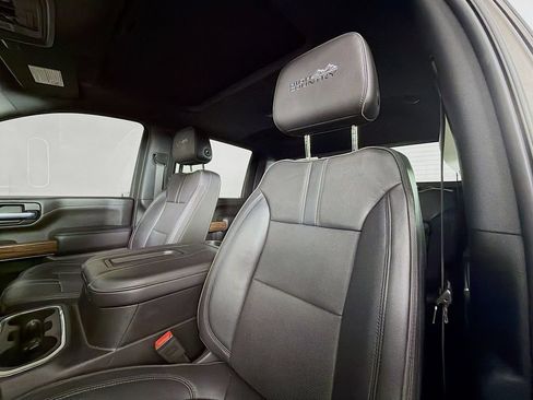Used 2020 Chevrolet Silverado 2500 High Country w/ Technology Package AWD/4WD image 12