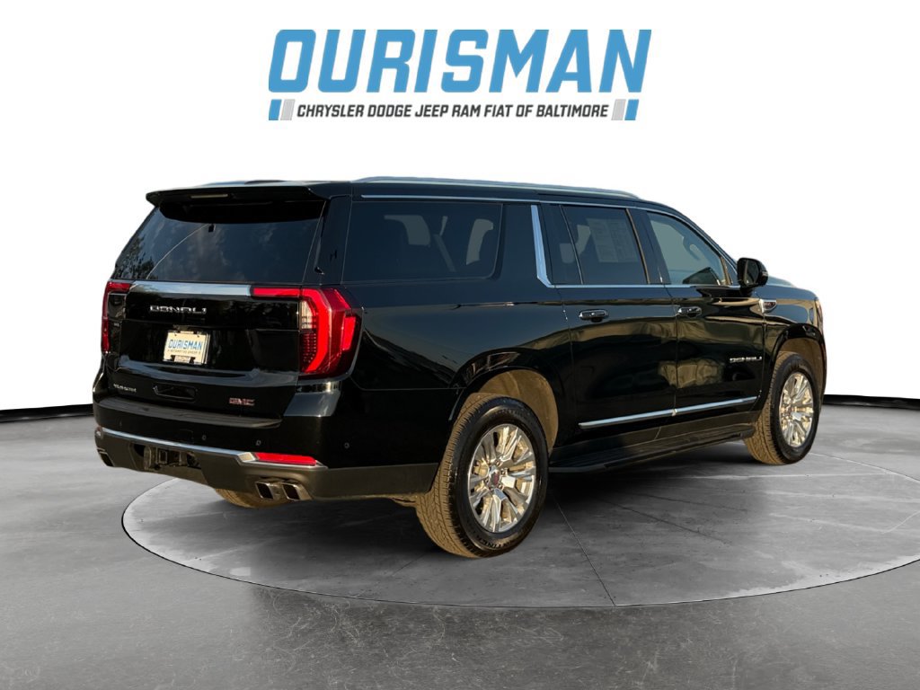 Used 2025 GMC Yukon XL Denali AWD/4WD image 6