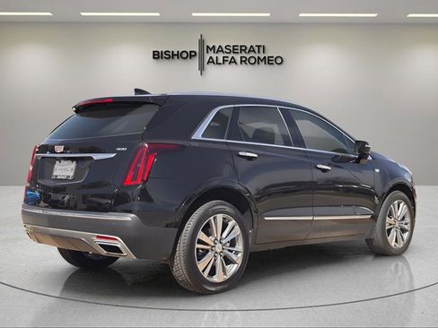 Used 2022 Cadillac XT5 Premium Luxury w/ Technology Package image 8