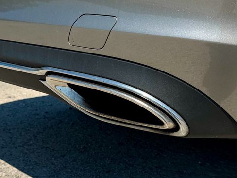 Used 2019 Mercedes-Benz C 300 4MATIC Sedan image 63