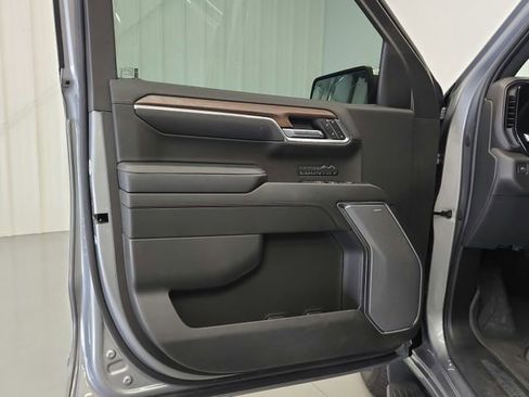 Used 2024 Chevrolet Silverado 1500 High Country w/ High Country Premium Package image 28