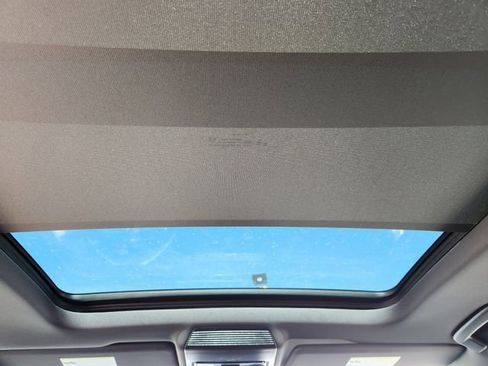 New 2026 Volkswagen Tiguan SE R-Line AWD/4WD image 27