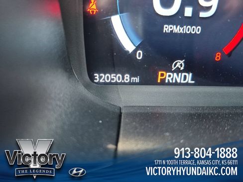 Used 2025 Ford Explorer ST-Line AWD/4WD image 16