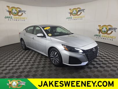 Used 2023 Nissan Altima 2.5 SV w/ SV Premium Package