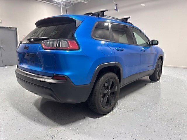 Used 2021 Jeep Cherokee Latitude Plus AWD/4WD image 5