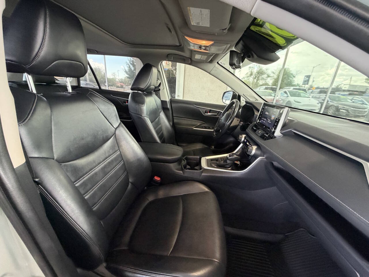 Used 2019 Toyota RAV4 XLE Premium w/ Advanced Technology Package AWD/4WD image 16