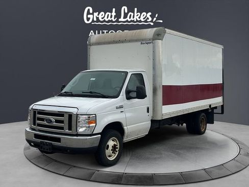 Used 2019 Ford E-350 and Econoline 350 Super Duty RWD image 1