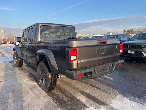 New 2026 Jeep Gladiator Sport image 6