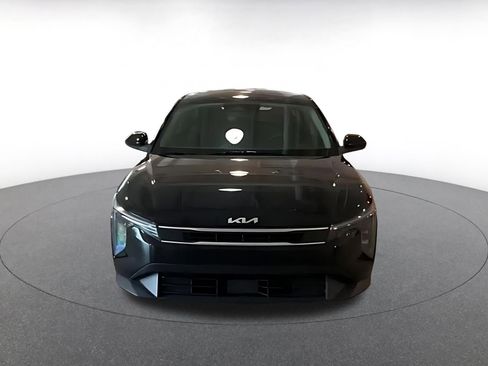 Used 2025 Kia K4 FWD image 11