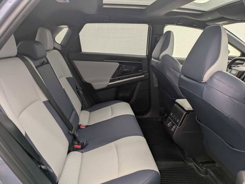 Used 2024 Subaru Solterra Touring w/ Touring Package image 21