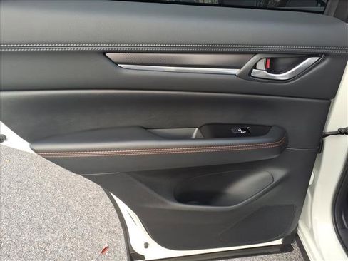 Used 2025 MAZDA CX-5 Carbon Edition image 14