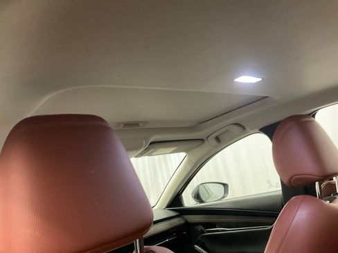 Used 2024 MAZDA MAZDA3 s image 25