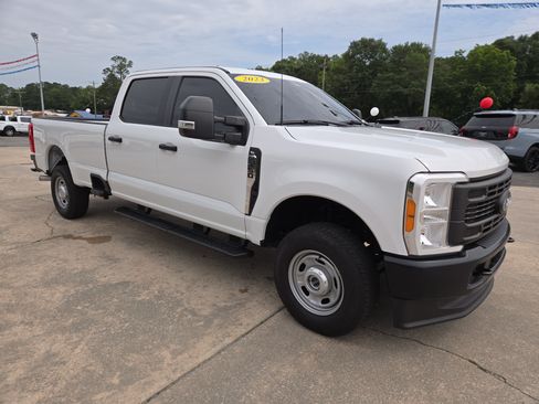Used 2023 Ford F350 XL w/ XL Driver Assist Package AWD/4WD image 4