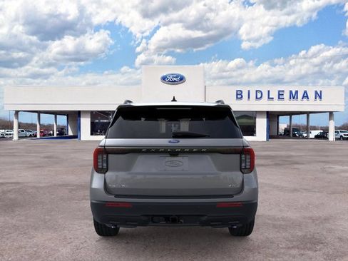 New 2026 Ford Explorer Active AWD/4WD image 5