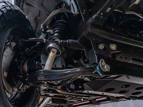 Used 2025 GMC Sierra 1500 Elevation image 14