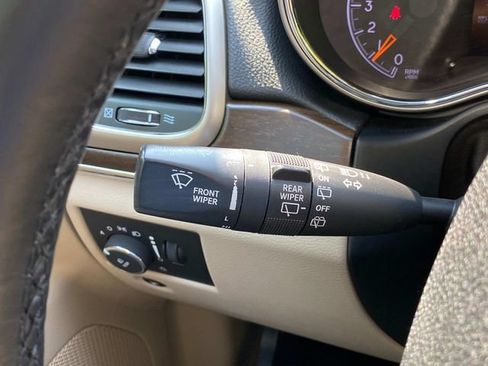 Used 2015 Jeep Grand Cherokee Limited RWD image 21