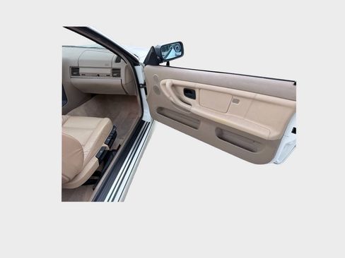 Used 1999 BMW 323i Convertible RWD image 18