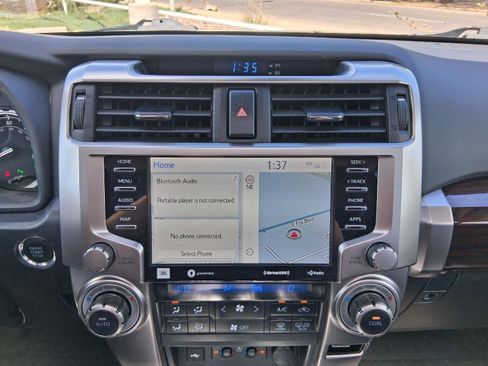 Used 2023 Toyota 4Runner Limited AWD/4WD image 30