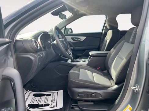 Used 2023 Chevrolet Blazer LT w/ Driver Confidence Package image 9