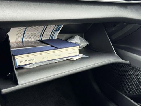 New 2026 Hyundai Elantra Blue image 28