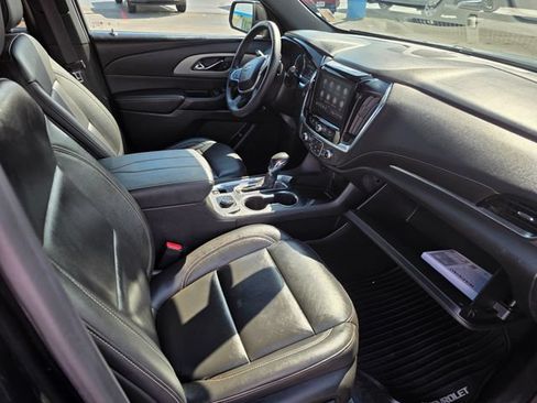 Used 2022 Chevrolet Traverse LT AWD/4WD image 48