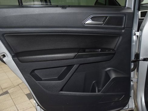 Used 2018 Volkswagen Atlas SE image 42