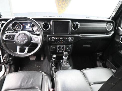 Used 2019 Jeep Wrangler Unlimited Sahara AWD/4WD image 20