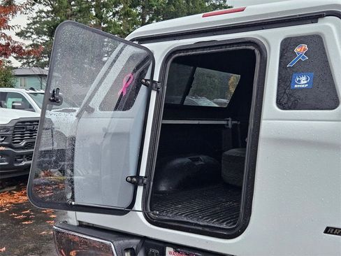 Used 2005 Dodge Ram 2500 Truck SLT w/ Quad Cab Big Horn Value Group image 32