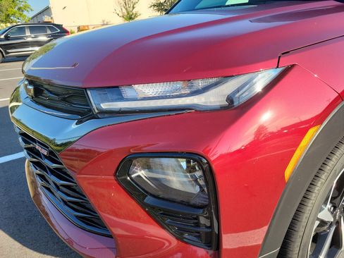 Used 2022 Chevrolet TrailBlazer RS FWD image 5