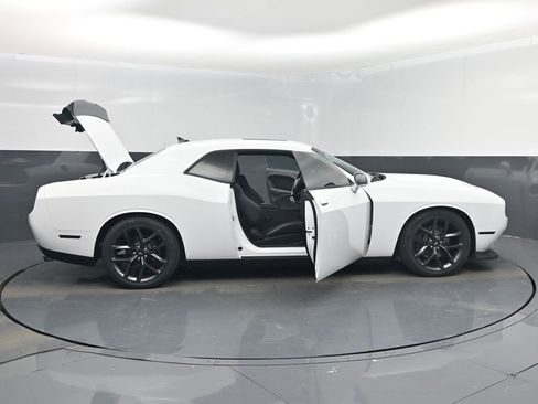 Used 2019 Dodge Challenger R/T w/ Plus Package image 49