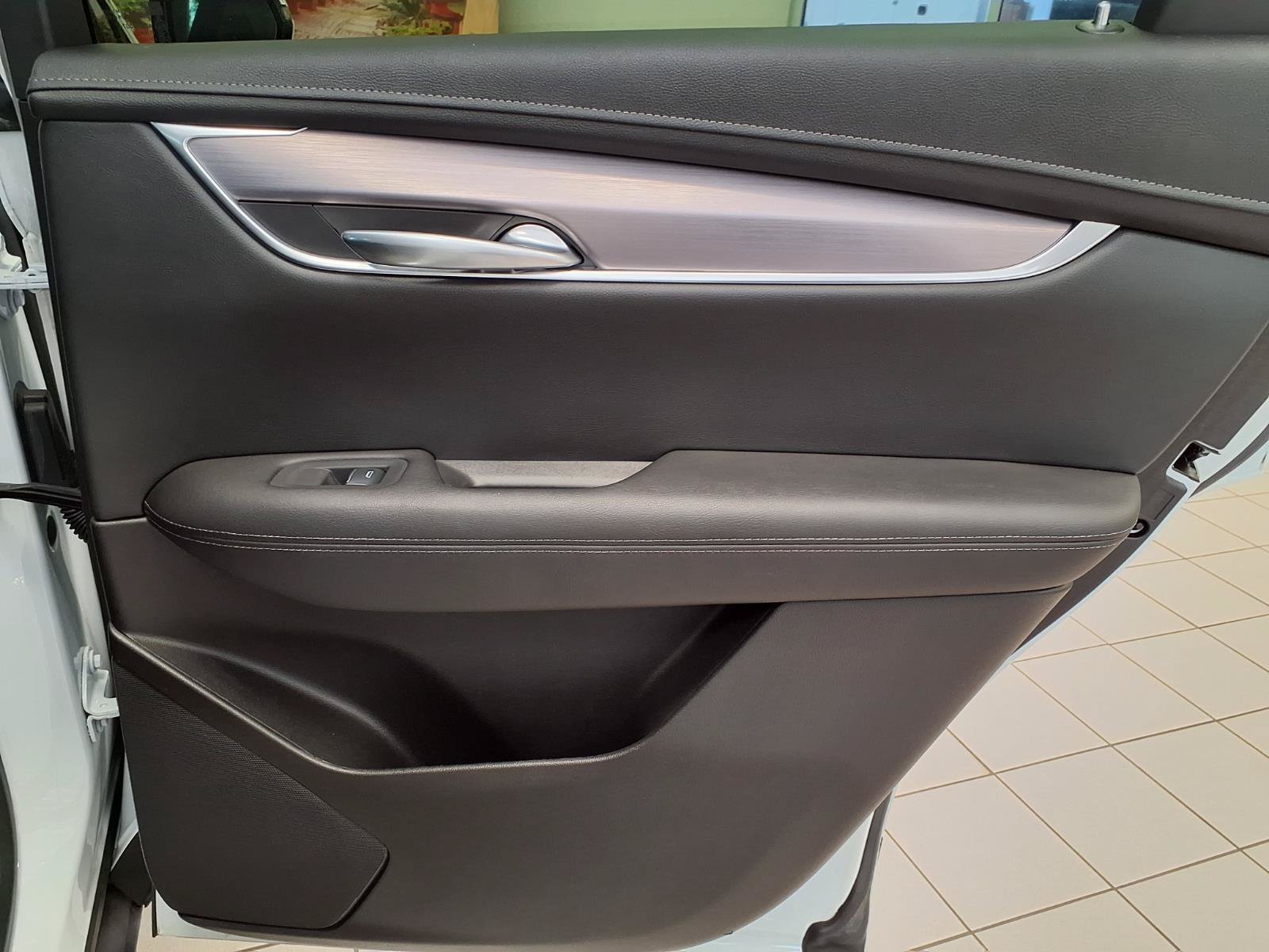 Certified 2024 Cadillac XT5 Luxury FWD image 13