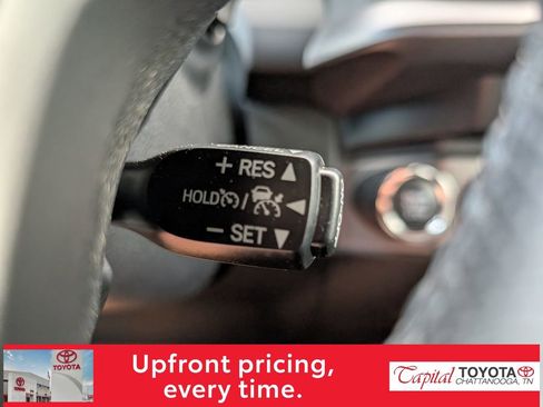 Used 2023 Toyota Tacoma TRD Off-Road AWD/4WD image 17