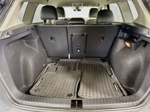 Certified 2023 Volkswagen Taos SE FWD image 24