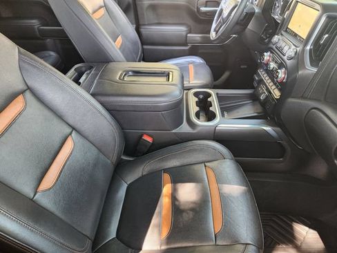 Used 2020 GMC Sierra 1500 AT4 w/ AT4 Premium Package AWD/4WD image 14