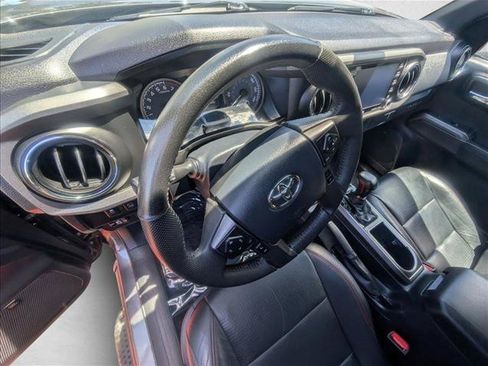 Used 2020 Toyota Tacoma TRD Pro AWD/4WD image 11