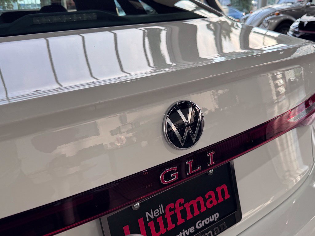 New 2027 Volkswagen Jetta GLI Autobahn FWD image 8
