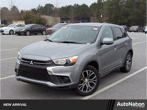 Used 2018 Mitsubishi Outlander Sport ES image 1