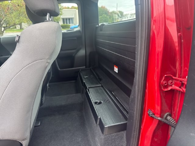 Used 2017 Toyota Tacoma SR RWD image 27