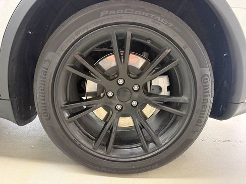 Used 2023 Tesla Model Y Long Range AWD/4WD image 26