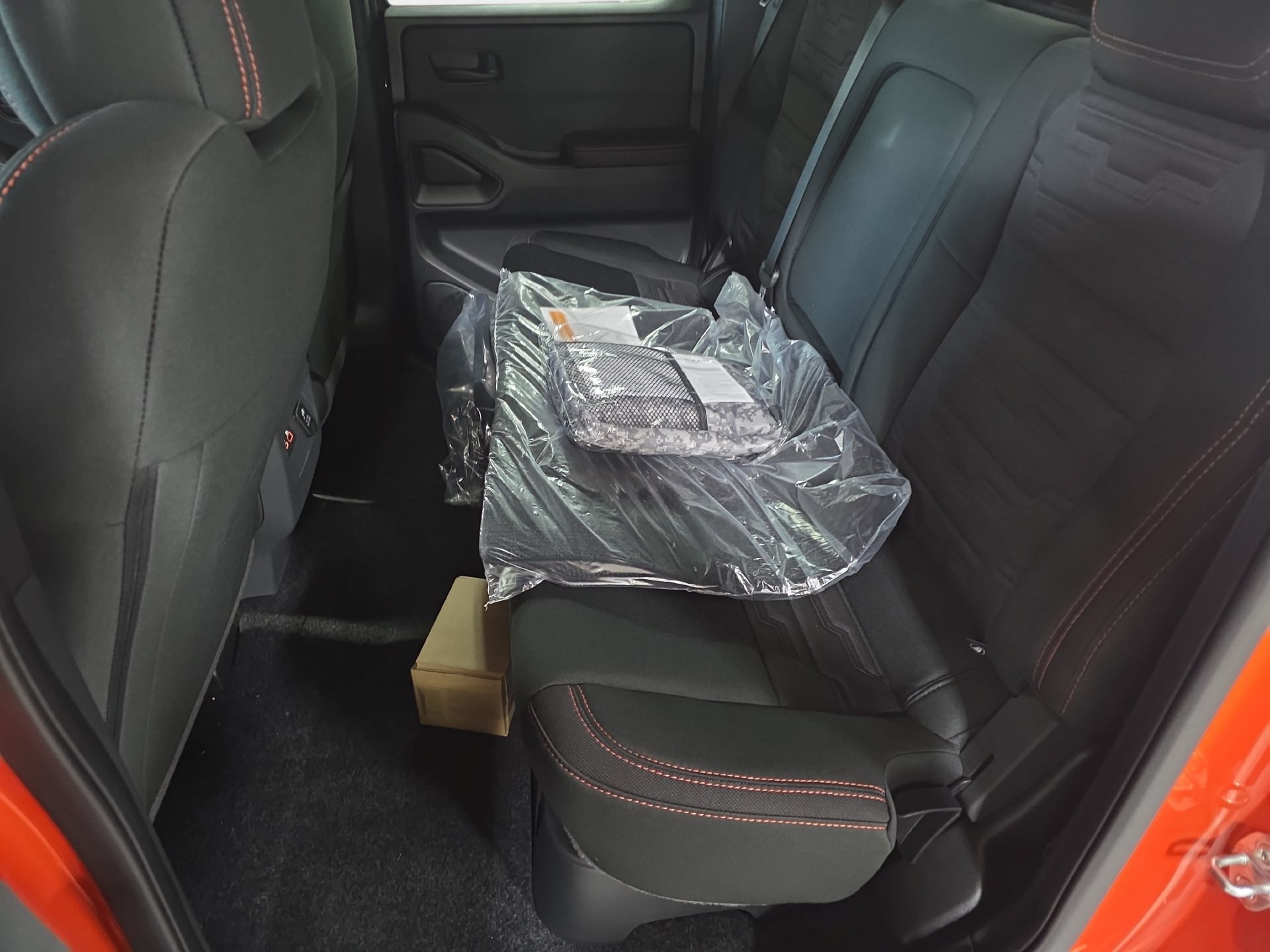 New 2027 Nissan Frontier PRO-4X w/ Pro Convenience Package AWD/4WD image 13