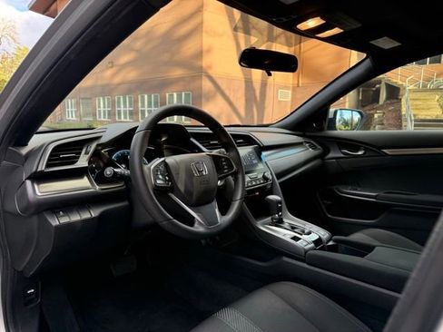 Used 2018 Honda Civic EX image 22